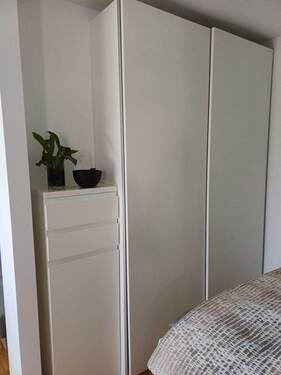 Schlafbereich mit Kleiderschrank (2025) - 