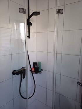 Dusche im Tageslichtbadezimmer (2025) - 