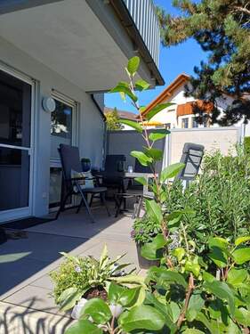 Terrasse aktuell (2025) - Tolle 1-Zimmerwohnung im Würzburger Stadtteil Oberdürrbach