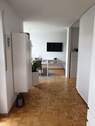 Blick von der Küche Richtung Wohnbereich - 1 Zimmer Etagenwohnung in Würzburg