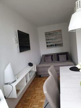 Couchecke (2023) - 