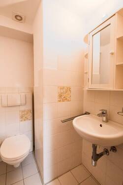 Toilette im DG - 