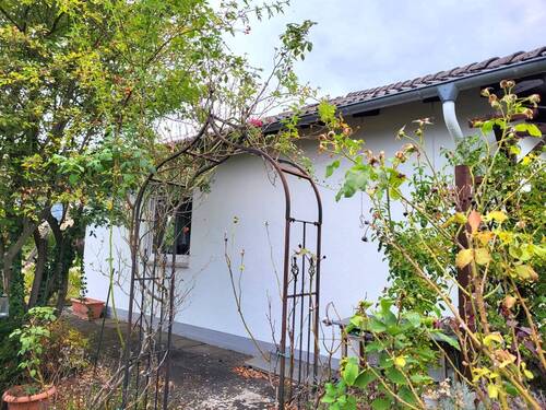 1. Hausansichten (2) - 5 Zimmer Bungalow zum Kaufen in Katlenburg-Lindau