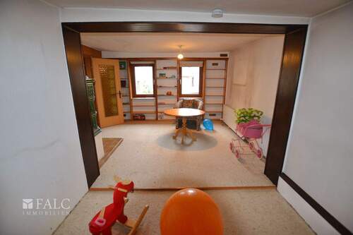 Wohnzimmer 3 Hinterhaus - Mehrfamilienhaus, Wohnhaus mit 372,00 m&sup2; in Angelbachtal zum Kaufen