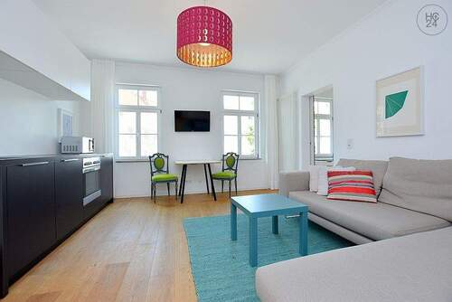 Bild1 - Schicke Wohnung mit Internet in Stuttgart Weilimdorf