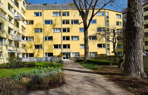 Anlage - Juwel in Schwabing Nähe Kurfürstenplatz: 2-Zimmer mit Loggia im 5.OGLift