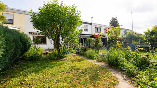 Garten - Reihenmittelhaus mit 104,50 m² in Tamm zum Kaufen