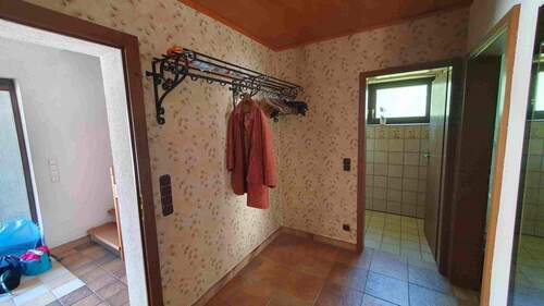 Bild 2 - 1 Zimmer Mehrfamilienhaus, Wohnhaus zum Kaufen in Langenlonsheim