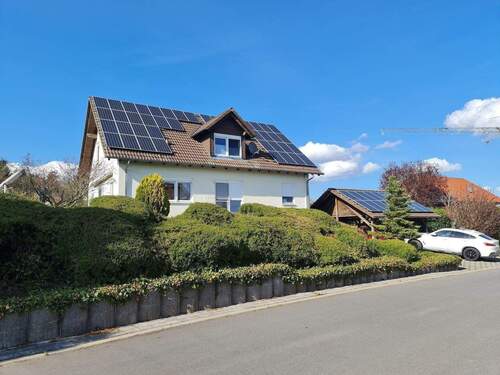 20250414_165414.jpg - 7 Zimmer Mehrfamilienhaus, Wohnhaus zum Kaufen in Buchen (Odenwald)