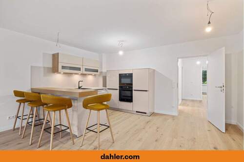 Küchen-/Wohn- und Essbereich - Kernsanierte Hochparterre-Wohnung fußläufig zum Wellingsbüttler Markt