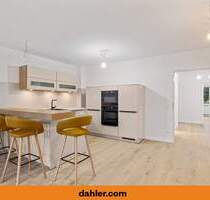 Kernsanierte Hochparterre-Wohnung fußläufig zum Wellingsbüttler Markt - Hamburg / Poppenbüttel