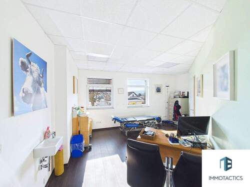 Praxisraum 1.OG Haus 4 - 