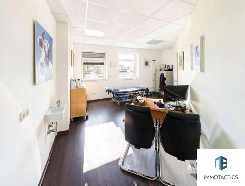 Praxisraum 1.OG Haus 4 - 