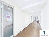Flur Praxisräume 2.OG Haus 4 - 