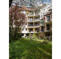 Klassiker in Schwabing: 2-Zimmer mit Balkon, Lift und Parker! - München Schwabing-West