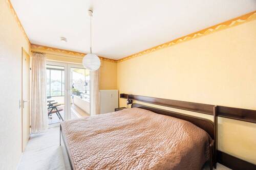 Schlafzimmer - 5 Zimmer Etagenwohnung in Freiberg am Neckar