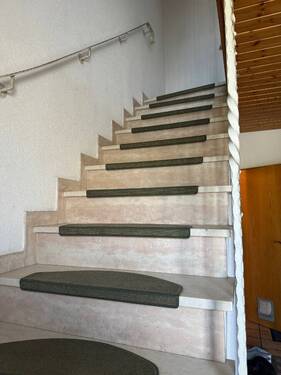 Treppe zum 1. OG - 