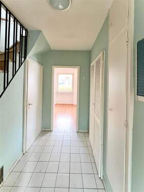 Flur - Reihenmittelhaus mit 92,00 m&sup2; in Kaufering zum Kaufen