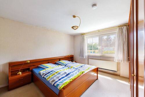 Schlafzimmer - Bungalow mit 127,00 m&sup2; in Remseck am Neckar zum Kaufen