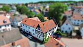 Drohnenperspektive - 1 Zimmer Mehrfamilienhaus, Wohnhaus zum Kaufen in Hofheim