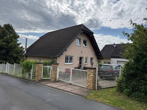 1.jpg - 5 Zimmer Einfamilienhaus zum Kaufen in Königswinter