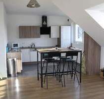 Gemütliche 3-Zimmer-Dachgeschosswohnung in zentrumsnaher Lage - Kehl