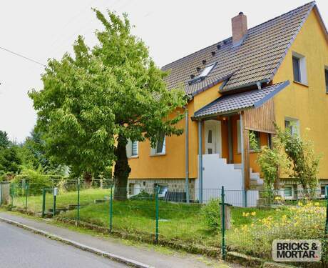 Ansicht Straße - +++ Kompfortable Gewerberäume in Pennrich zu vermieten! +++