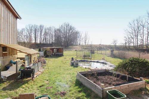 Blick in den Garten - 5 Zimmer Einfamilienhaus zum Kaufen in Frankenberg/Sachsen