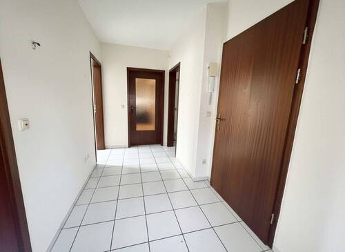 Flur Wandfarbe geändert KI - 