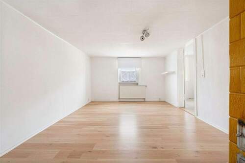 Schlafzimmer - OG - leergeräumt - 