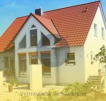 D6756 + Doppelhaushälfte Erfurt Hochheim + Neubau 2006 + Lichtdurchflutet + mod. Ausstattung +