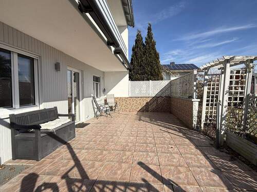 Terrasse - 9 Zimmer Mehrfamilienhaus, Wohnhaus in Kirchdorf
