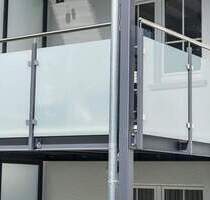 Modernisierte und helle 2,5-Zimmer-Wohnung mit Sonnenbalkon zum Wohlfühlen, neue Böden & Bad! - Bogen