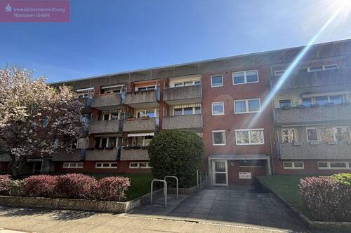 Hausansicht - Ruhig und zentral gelegen - 225.000,00&nbsp;EUR Kaufpreis, ca.&nbsp; 75,00&nbsp;m&sup2;&nbsp;Wohnfl&auml;che