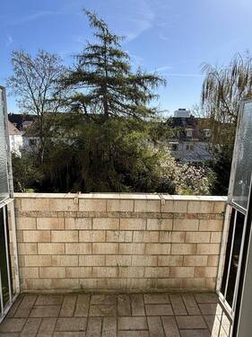 Balkon Küche - 3 Zimmer Etagenwohnung zum Kaufen in Hannover