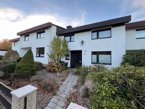 Vorne - Das ideale Zuhause für Ihre Träume und Ideen!!!