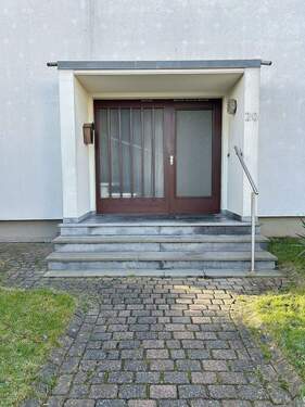 4 - Mehrfamilienhaus, Wohnhaus mit 146,00 m&sup2; in Baesweiler / Loverich zum Kaufen