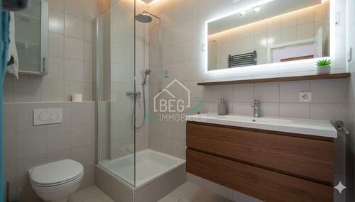 Badezimmmer virtuell möbliert - 