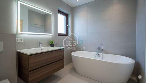 Badezimmer virtuell möbliert - 