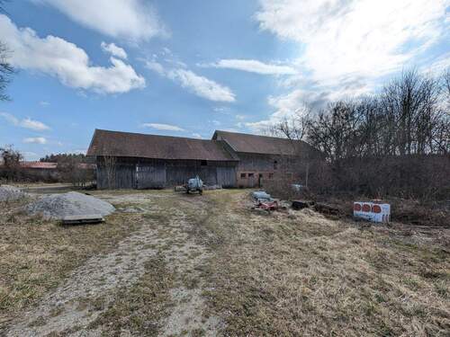 Außenansicht - 5 Zimmer Bauernhaus, Landhaus zum Kaufen in Tann / Walburgskirchen