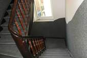 Treppenhaus.JPG - 4- Zimmer mit 90,00 m&sup2; in Bonn zur Miete