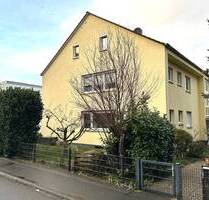 Wohn und Geschäftshaus mit 4 Mieteinheiten, Garagen PKW-Stellplatz in Seeheim-Jugenheim