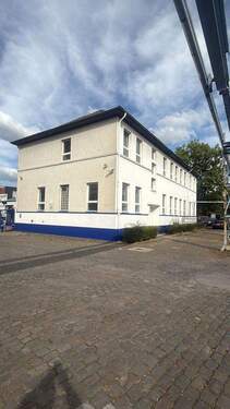 Bild 1 - Lagerräume in zentraler Lage ! - 11.000,00 EUR Kaltmiete,