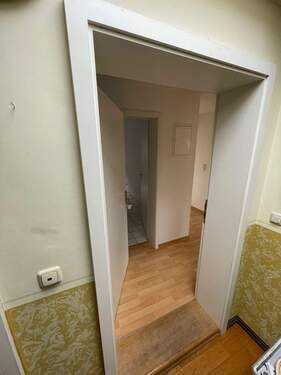 Beispielbild Eingangstür - Etagenwohnung mit 56,00 m&sup2; in Leipzig zum Kaufen