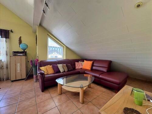 Wohn- und Esszimmer - Etagenwohnung mit 54,00 m&sup2; in Hechingen zum Kaufen