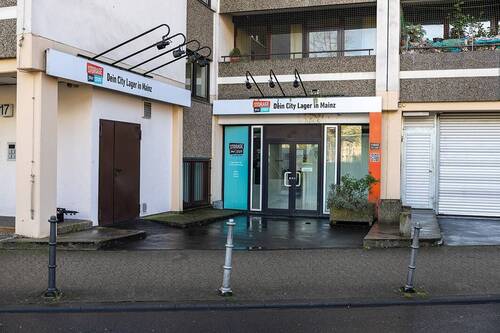 Straßenansicht - Mehrfamilienhaus, Wohnhaus zum Kaufen in Mainz