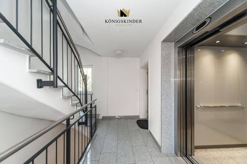 Treppenhaus - Etagenwohnung mit 106,00 m&sup2; in Waiblingen zum Kaufen