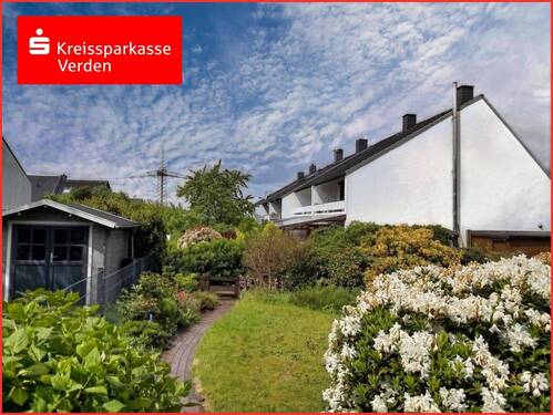 Blick von der Terrasse - Familiengerechtes Reihenhaus mit Garage!