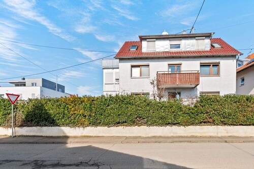 Ansicht Straße - 9 Zimmer Mehrfamilienhaus, Wohnhaus in Filderstadt / Bernhausen