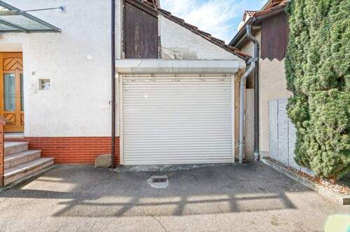 Zufahrt zur Garage - 